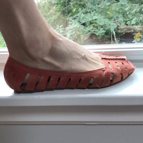 Frye flats - Picture 2 of 4